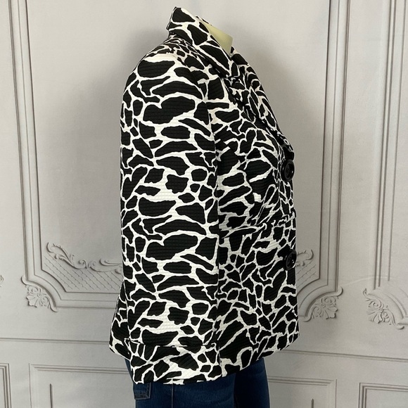 Liz Claiborne Suits Black & White Animal Print Short Coat Size 10 Blazer Pre♥️’d - Picture 3 of 5